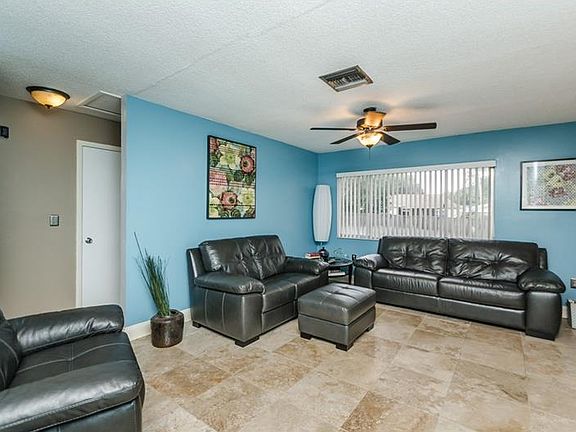 2nd image of 2419 Grove Lake Cir