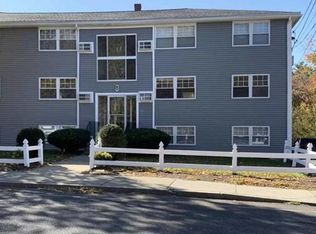 177 Franklin St APT 4, Stoneham, MA 02180