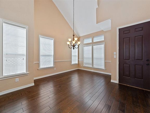 5th image of 3417 Adirondack Ln