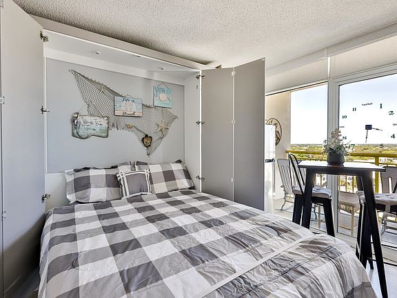 5th image of 2701 S Ocean Blvd. #1401