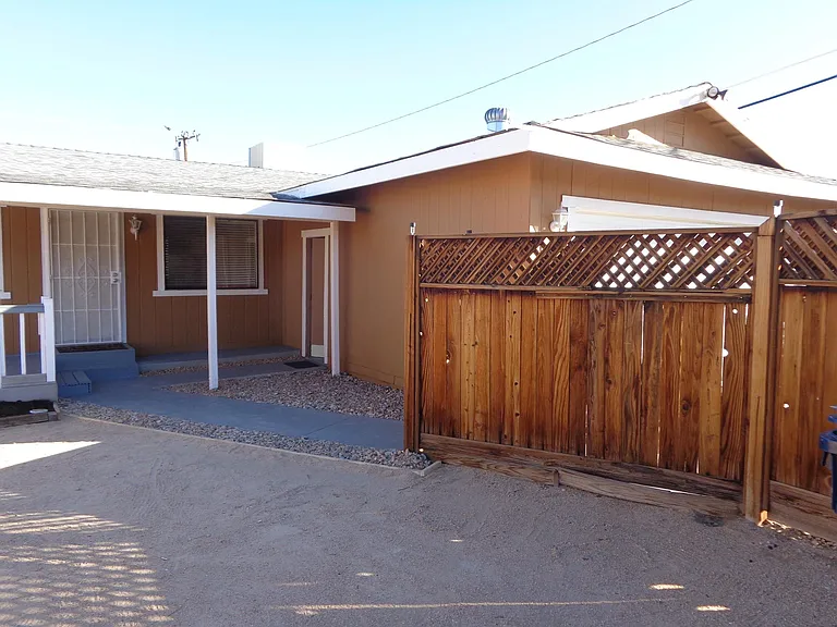 72476 Sunnyvale Dr — Photo 30