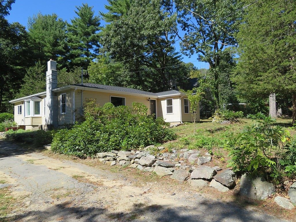 24 Walnut St, Plainville, MA 02762 Zillow