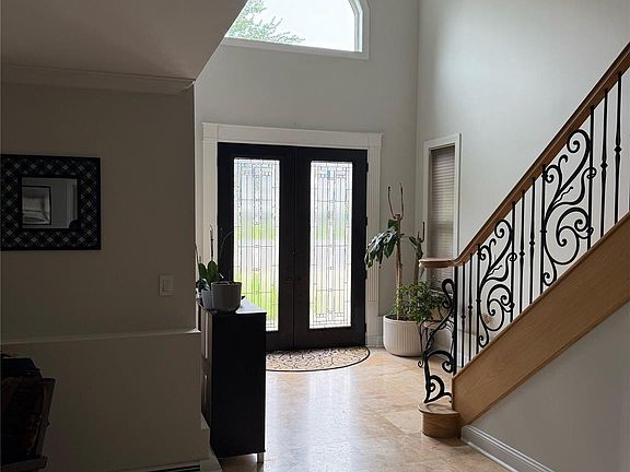 4th image of 15 Spruce Court