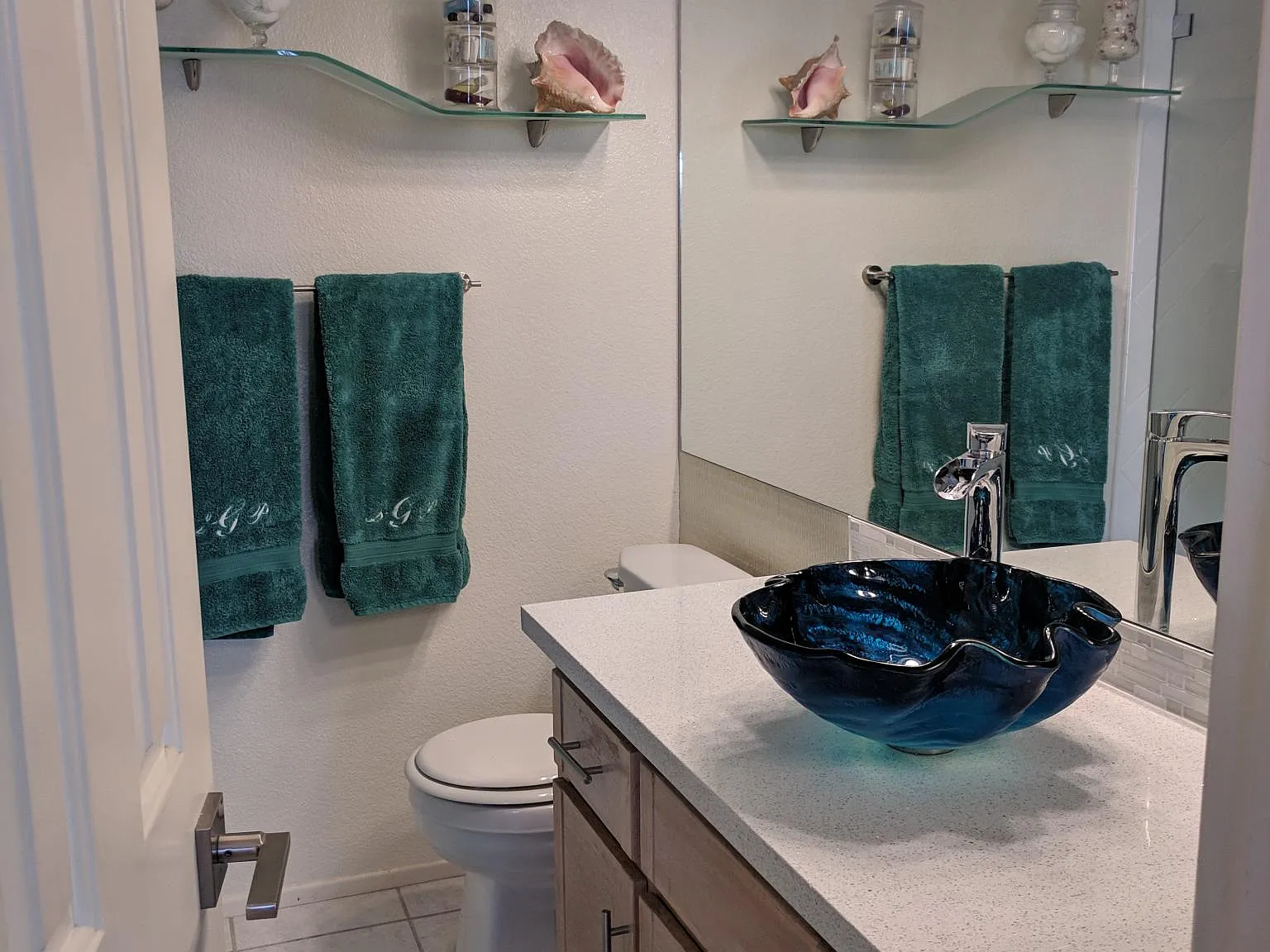 3 bed, 2.5 bath, 1350 sqft, $3,500 — Photo 3