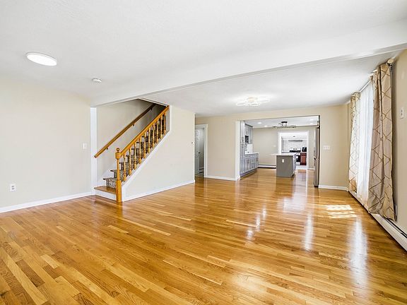 5th image of 11 Hampton St