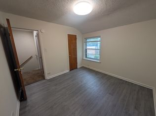 2141 E 100th St, Chicago, IL 60617