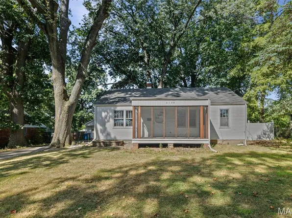 2136 Wyckoff St, Alton, IL 62002