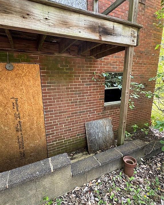 2nd image of 713 Langford Ave
