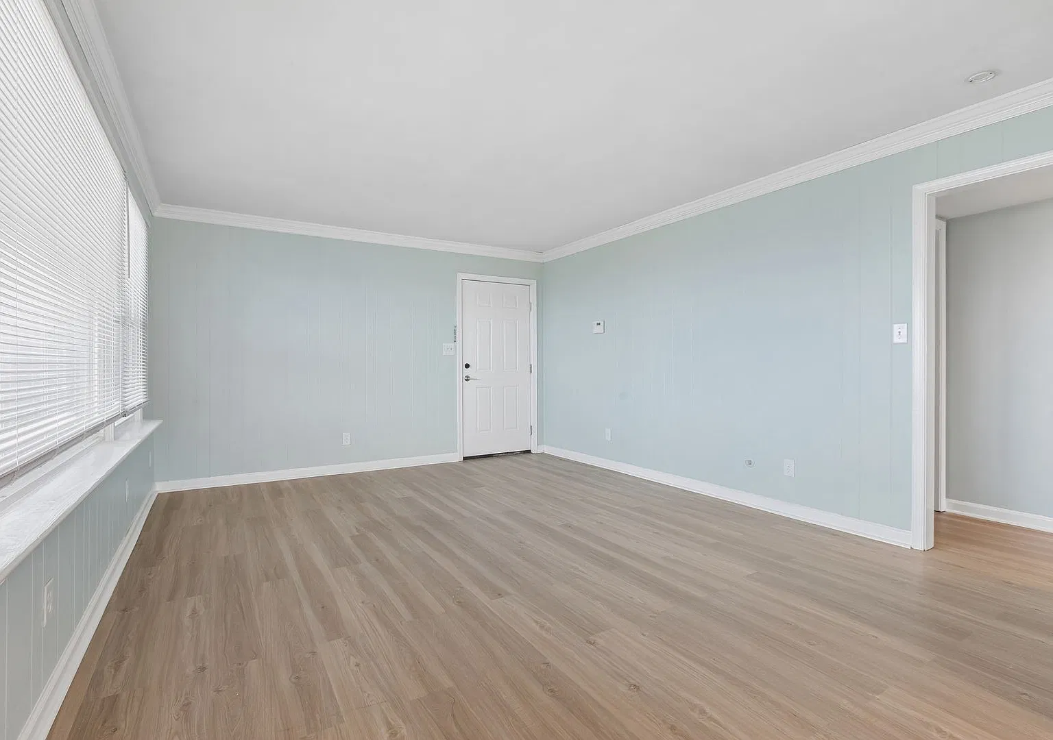 1416 E. Ocean View Avenue — Photo 3