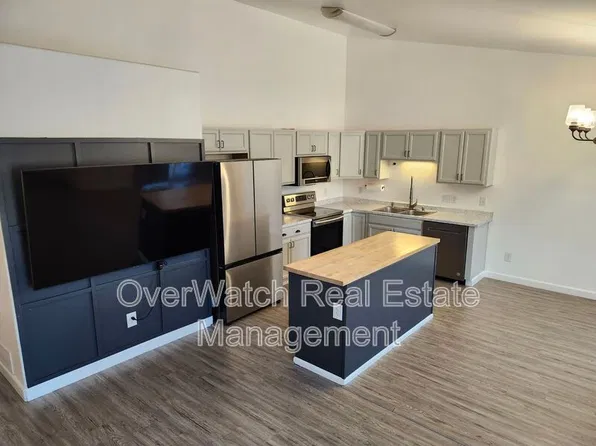13839 Hunterwood Ln, Eagle River, AK 99577