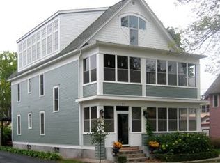 817 5th St NE, Minneapolis, MN 55413