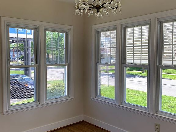 4th image of 107 Melmore St #1