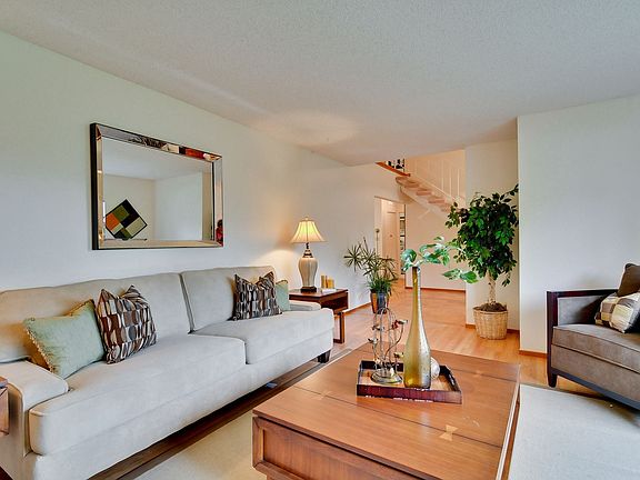 Living Room Towards Entry