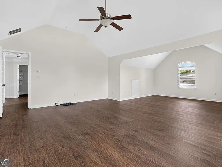 2210 Apple Orchard Way — Photo 26