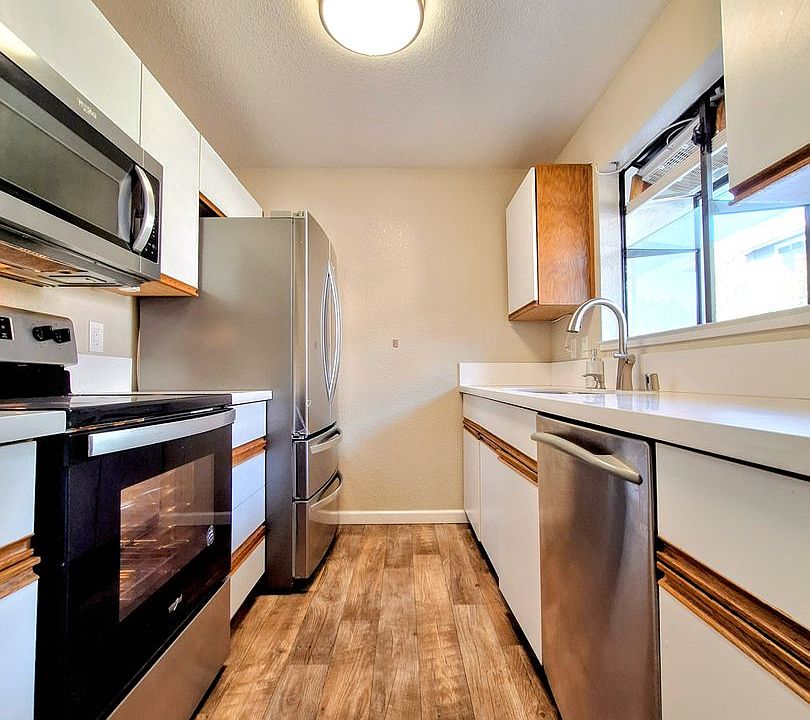 1st image of 6947 Chantel Ct