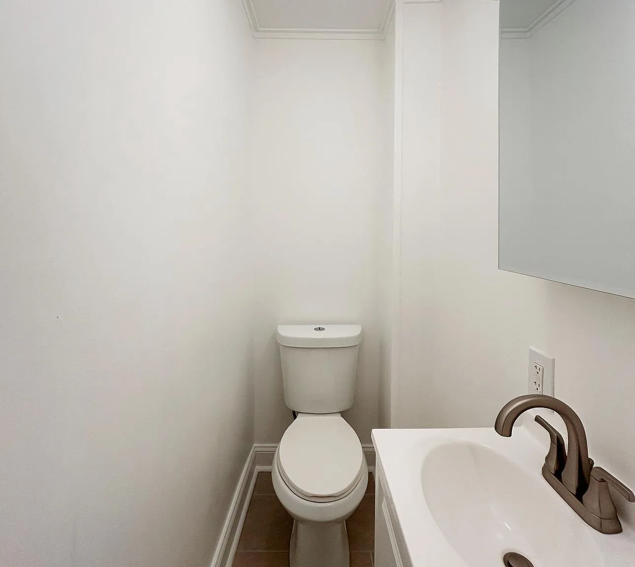 2 bed, 1.5 bath, 780 sqft, $1,275 — Photo 4
