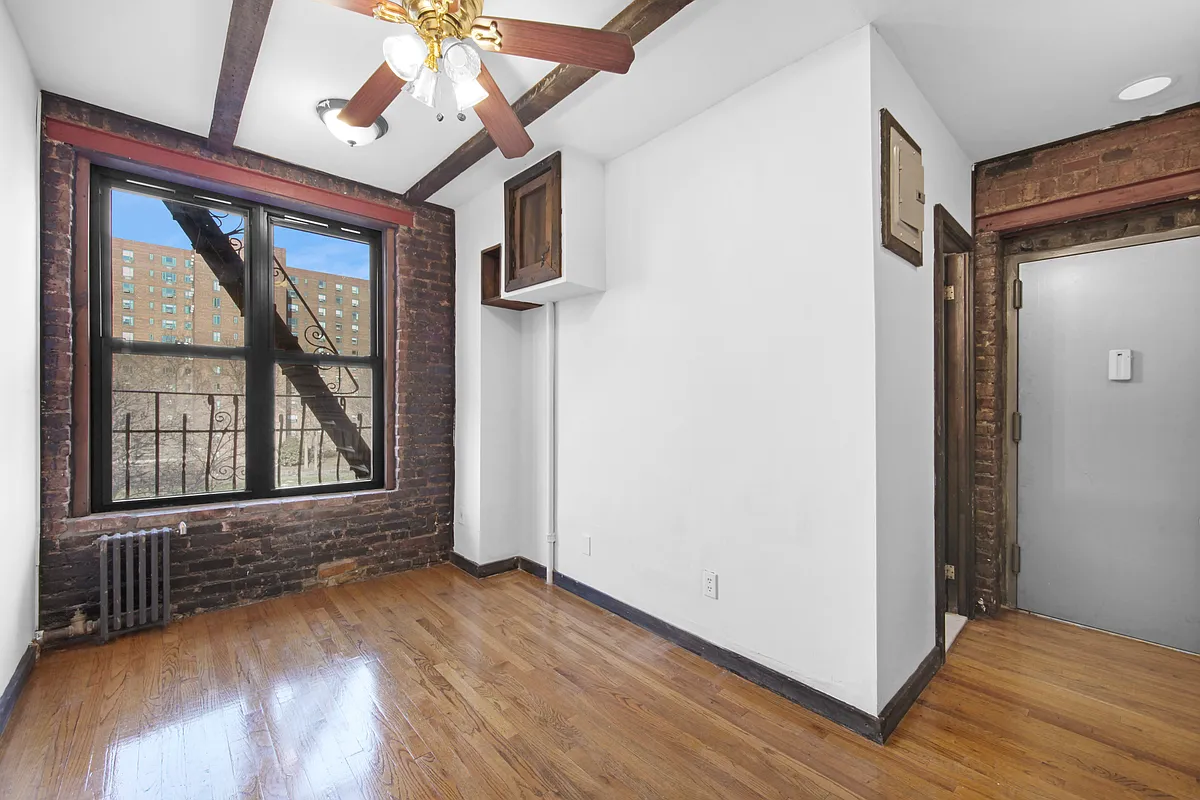 Photo 2 of 8 - 520 E 14th St #13 - Manhattan, NY Building Photo - 520 E 14th St #13