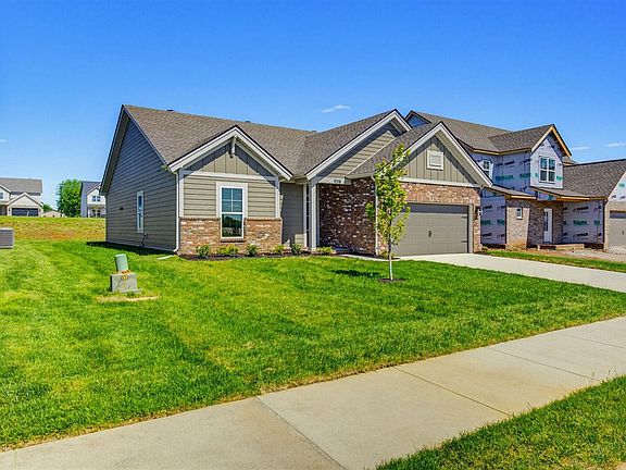 3rd image of 9318 Woodgate Cir
