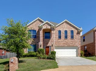8305 Rolling Rock Dr, Fort Worth, TX 76123