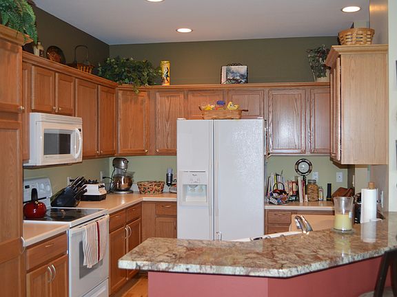 2nd image of 3319 N Stone Creek Cir