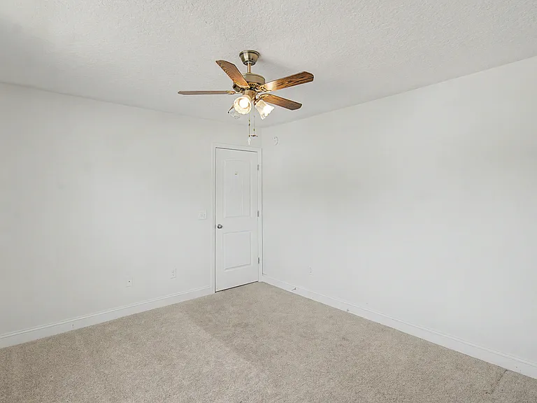 965 Meloney Dr — Photo 21