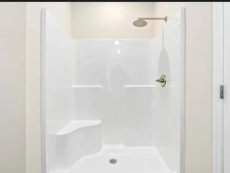 3247 Hamlet Dr — Photo 9