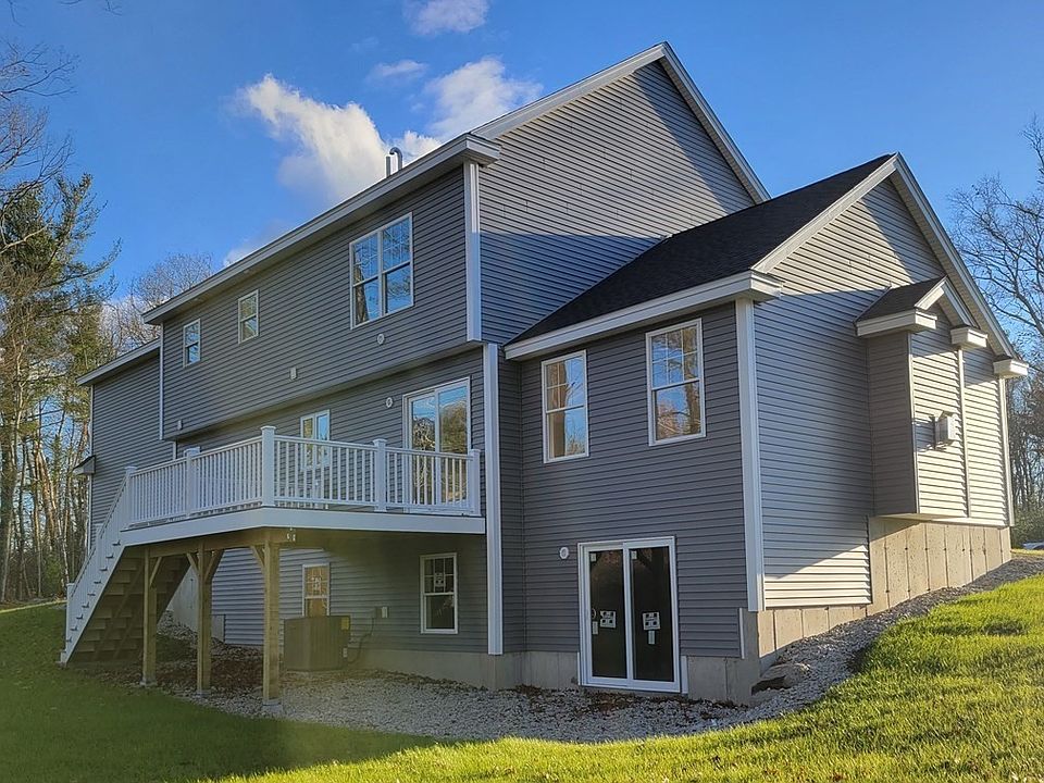 2nd image of 31 Wildwood Rd