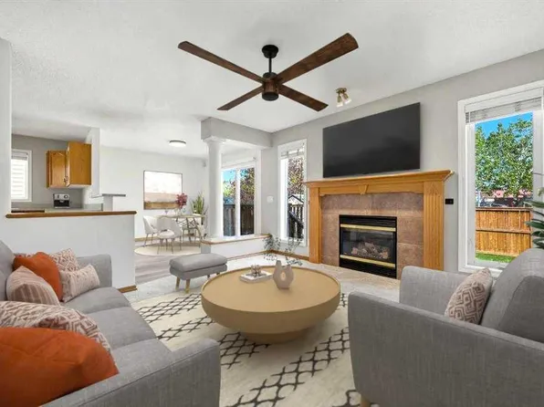 4 Big Springs Rise W, Airdrie, AB T4A 1H2
