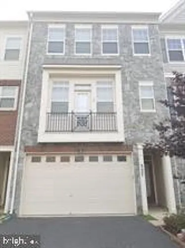 327 Woodstream Blvd Photo 1