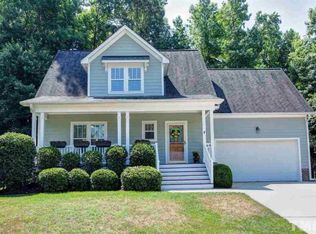 1010 Applethorn Dr, Apex, NC 27502