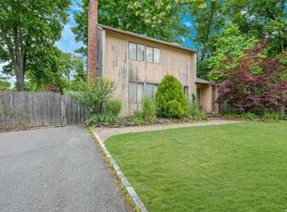 183 King Rd, Rocky Point, NY 11778