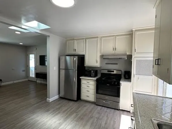 (undisclosed Address), San Diego, CA 92107