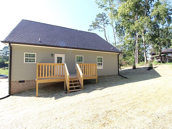 5th image of 173 Eastview Cove Dr SE Lot 17