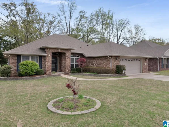 137 Golden Meadows Dr, Alabaster, AL 35007