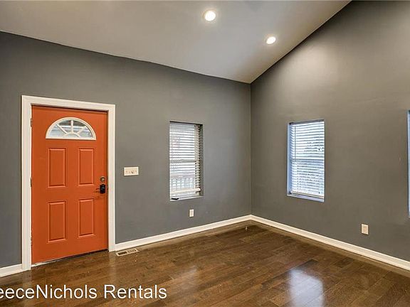 2nd image of 1837 Mercier St