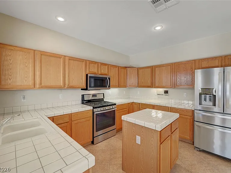 2525 Huber Heights Dr — Photo 24