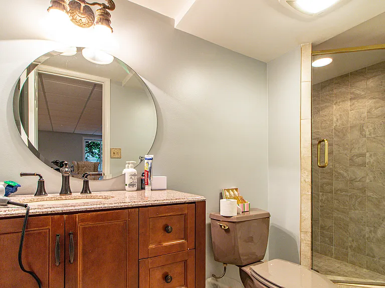 6 Beaconsfield Ct — Photo 17