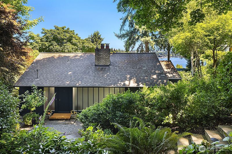 2nd image of 602 Upland Road