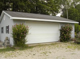 15590 Simmons Ave NE, Cedar Springs, MI 49319
