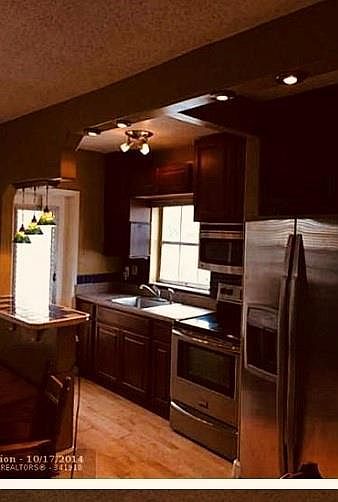 2nd image of 1021 NE 24th Ave APT 24