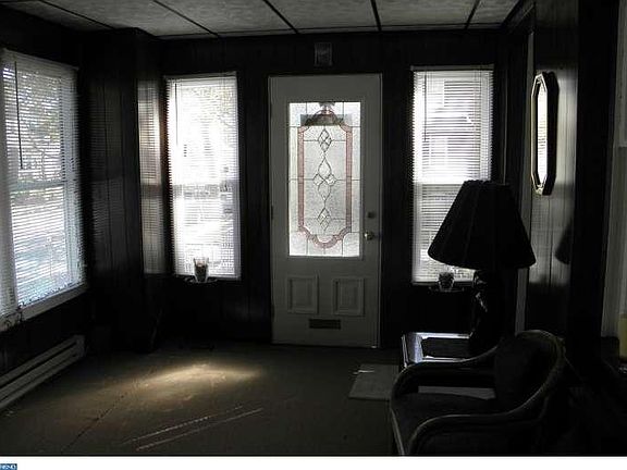 2nd image of 4522 Princeton Ave