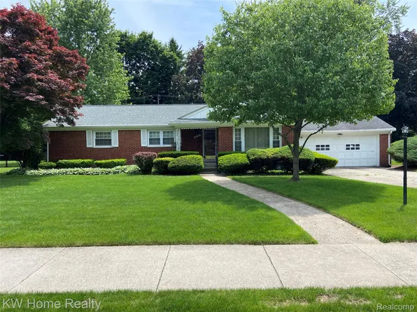 18635 San Diego Blvd, Lathrup Village, MI 48076