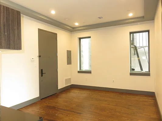 Rented by Rennit Inc. | media 42