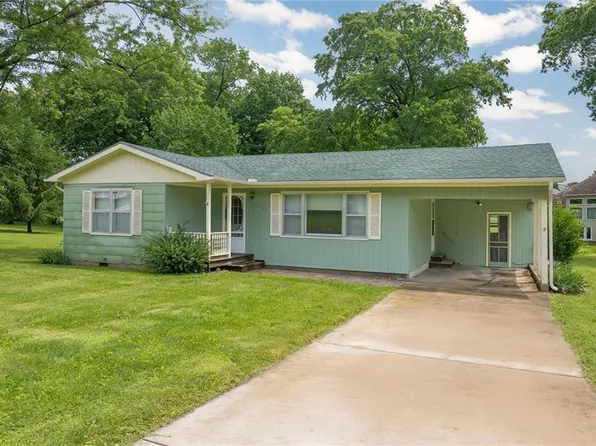 2707 Tomahawk Rd, Chillicothe, MO 64601