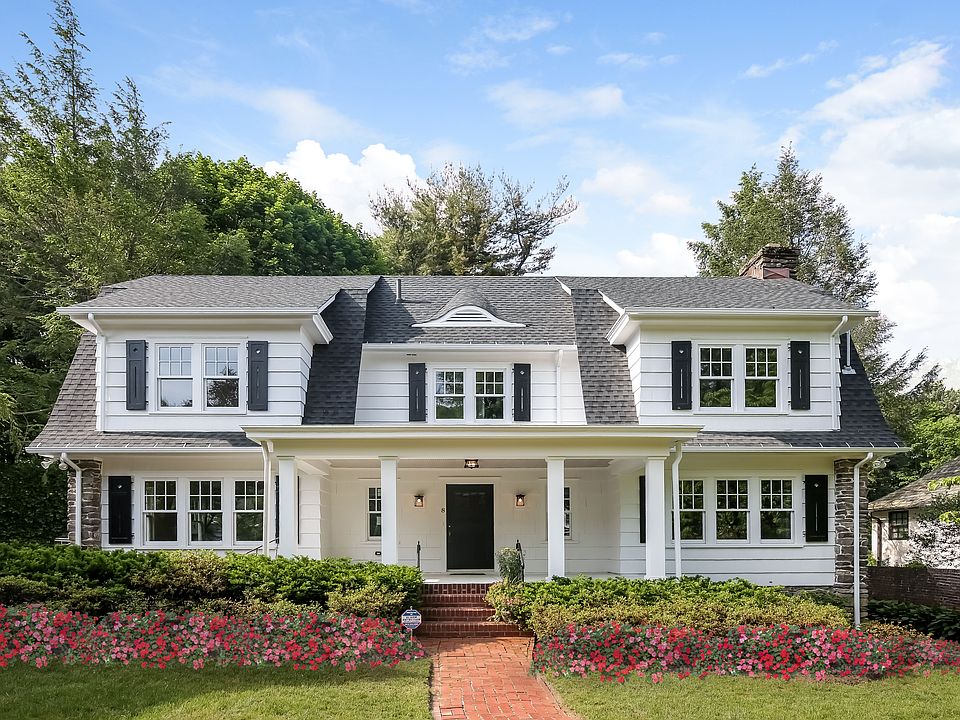 Renovated Greenacres Gem