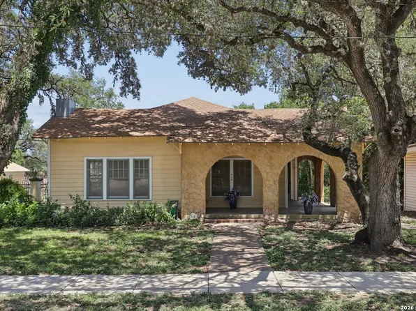 514 S MAIN ST, Lockhart, TX 78644