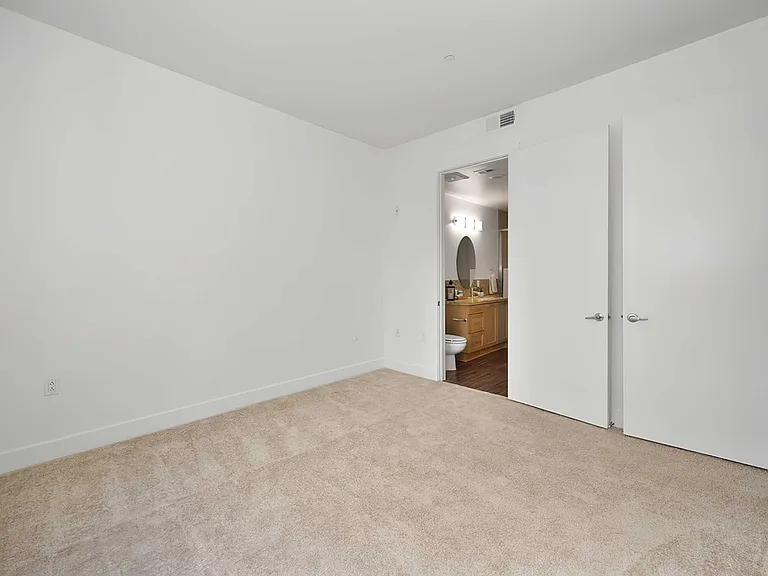 The Vivere Lofts — Photo 52