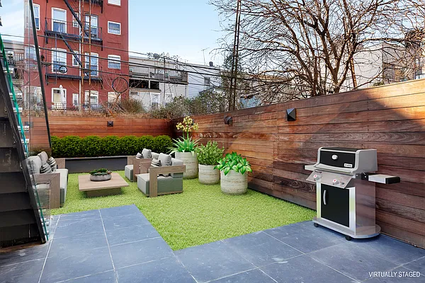 Sold by Corcoran | media 14