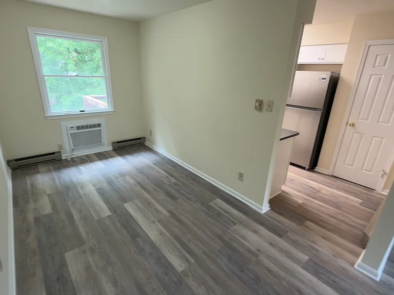303 Green St #2 — Photo 32
