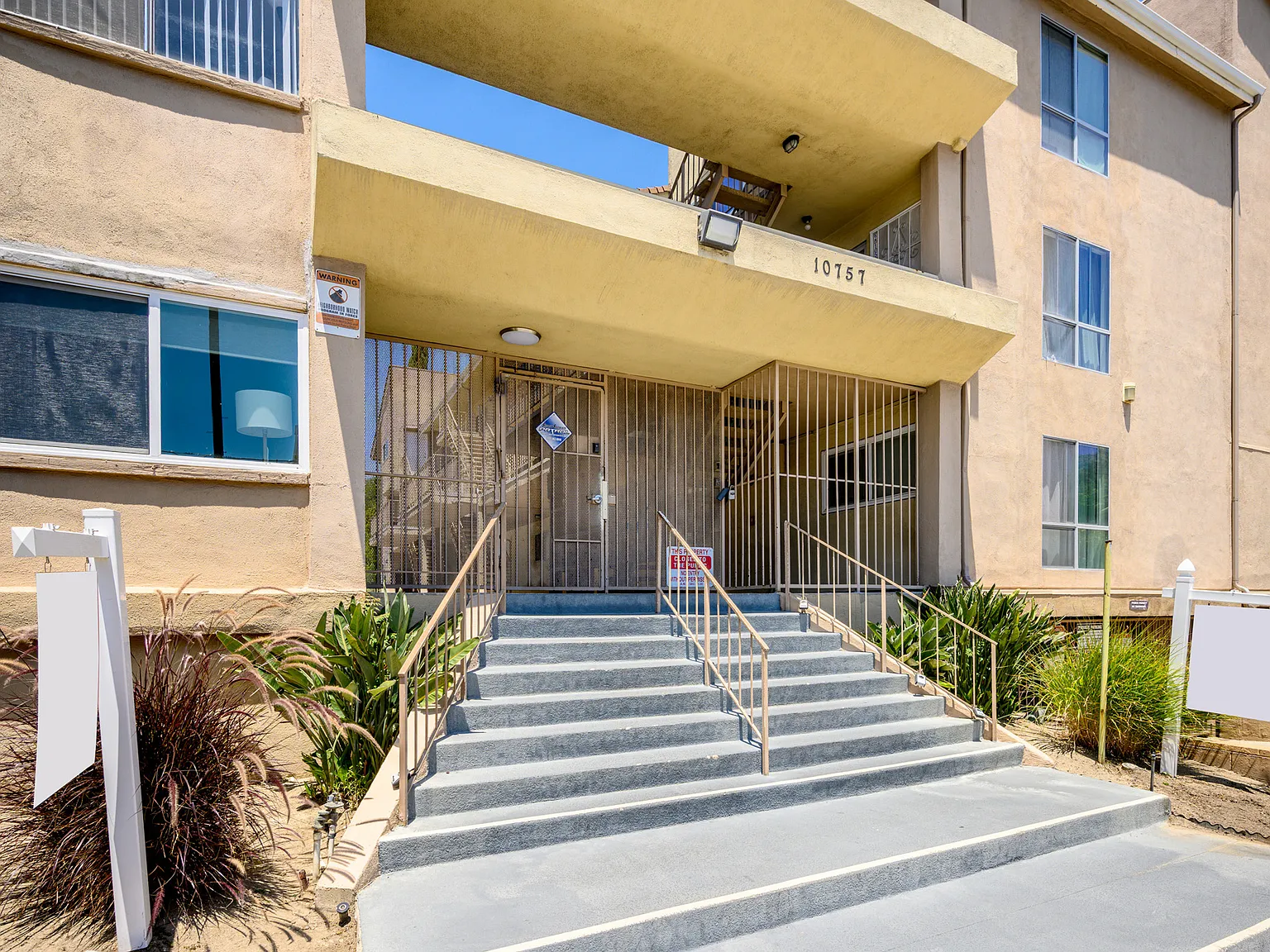 3 bed, 1141 sqft, $3,400 — Photo 2